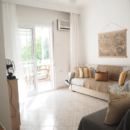 Apartment Dimi PalaiónTsiflíkion