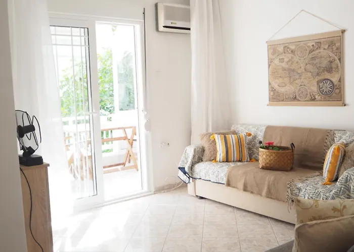 Apartment Dimi Palaiontsiflikion